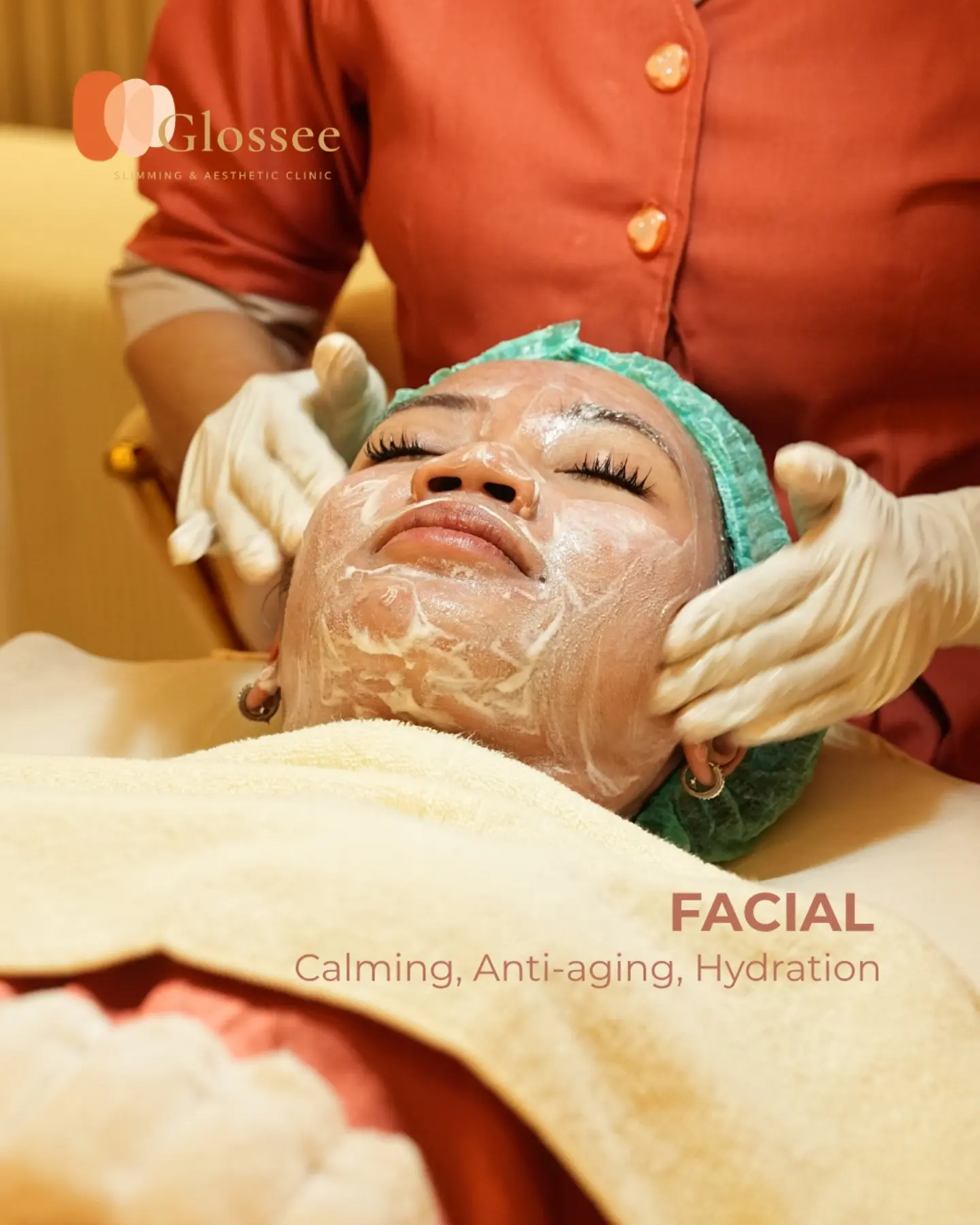 Facial care with calming, anti-aging and hydration options at GLOSSEE